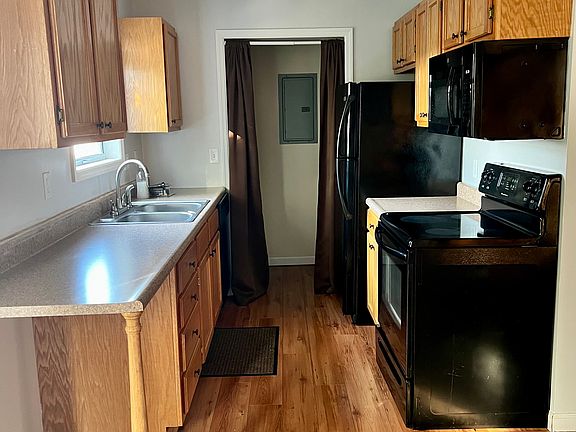 2nd image of 500 Stewart Ln APT 26