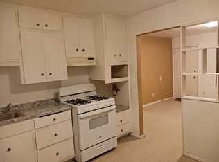 613 Grove St SE #A, Albuquerque, NM 87108
