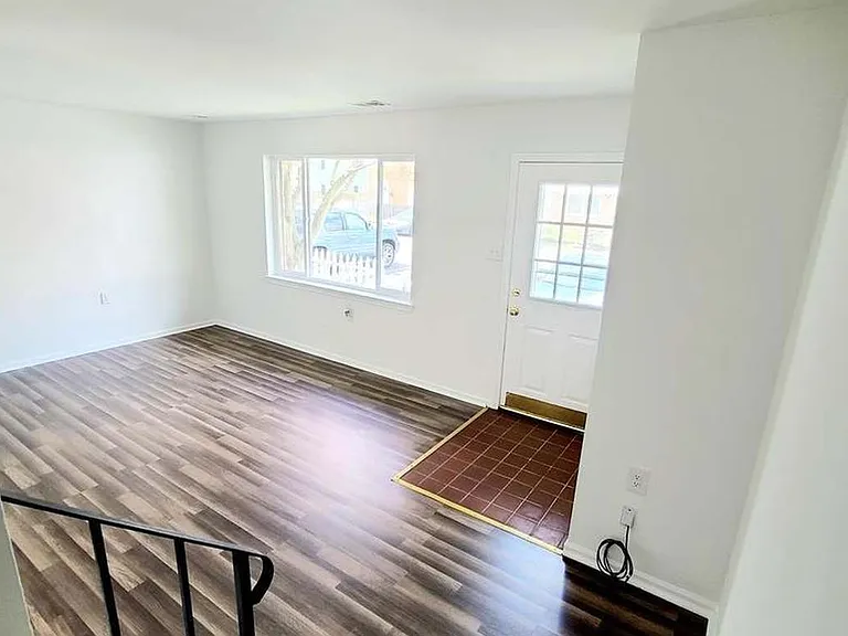 4533 Appledale Ct — Photo 9