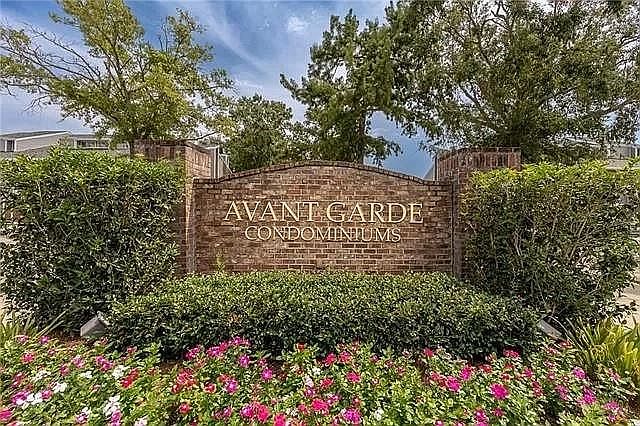 1st image of 166 Avant Garde Cir Unit 166