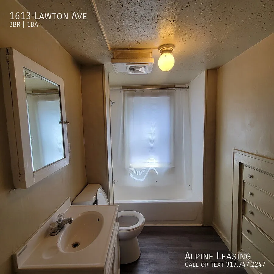3 Bedroom Southeast home — Photo 4