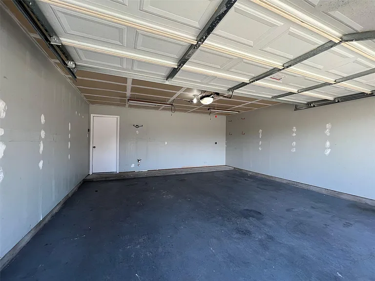 116 Remington Dr — Photo 18