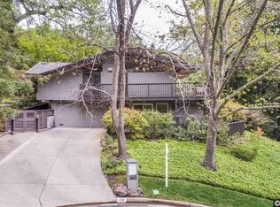 20 Red Coach Ln, Orinda, CA