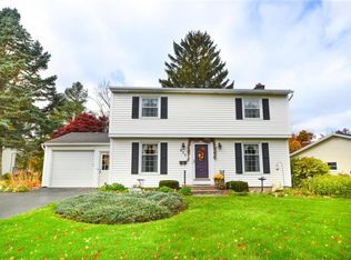 932 Rumson Rd, Rochester, NY 14616