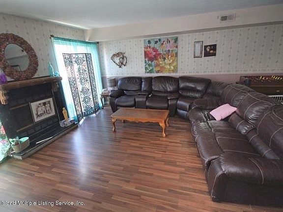 4th image of 43 Doreen Dr