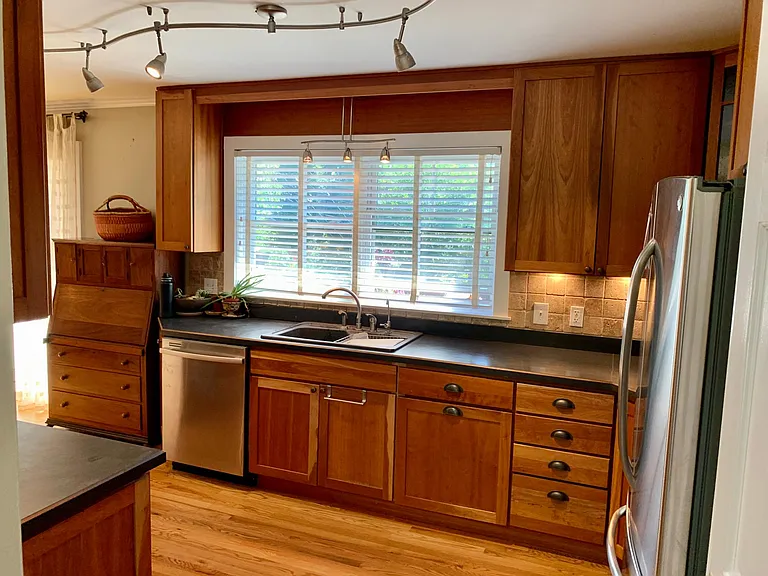 3600 Buckeye Ct — Photo 3