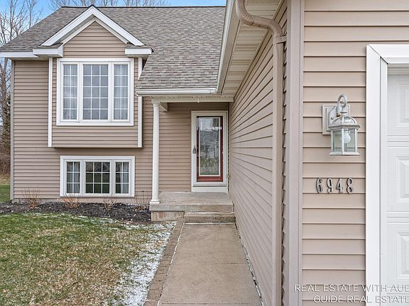 5th image of 6948 Shady Knoll Dr SE