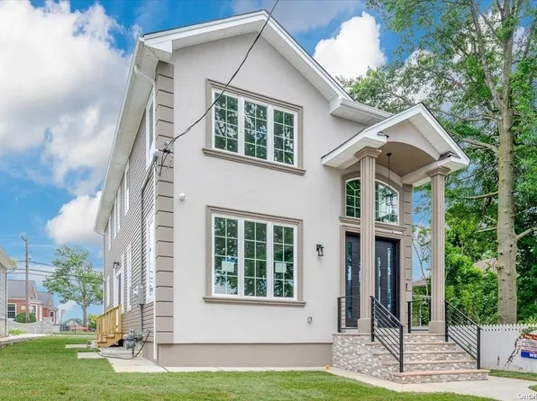 300 Waldorf Avenue, Elmont, NY 11003