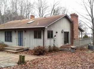 5666 Smith Mountain Rd, Penhook, VA 24137