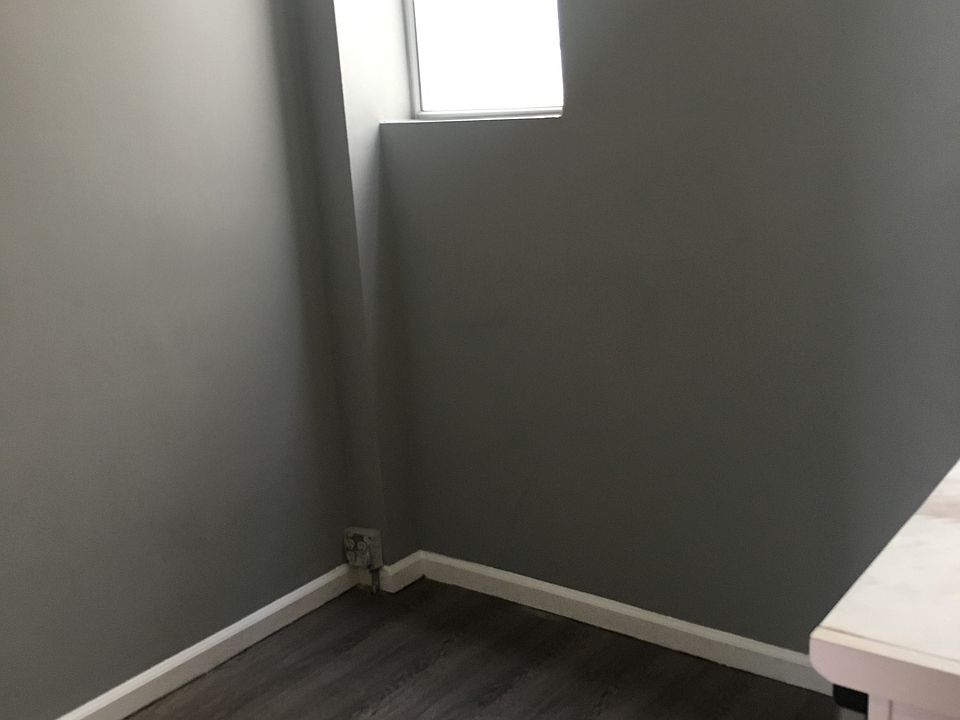 2nd image of 136 6th St #307