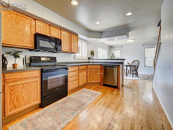 5th image of 2241 Springside Dr