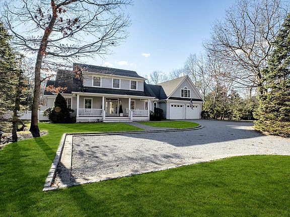 4th image of 11 Wooded Ln