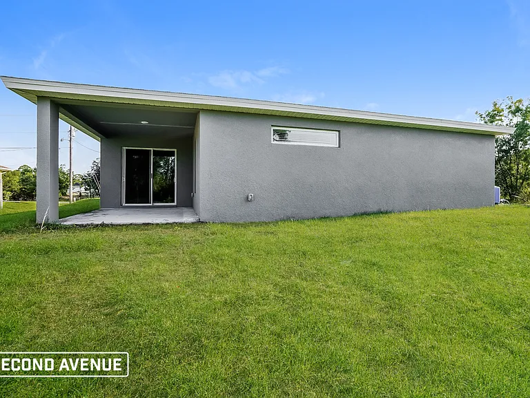 3201 29th St SW — Photo 14