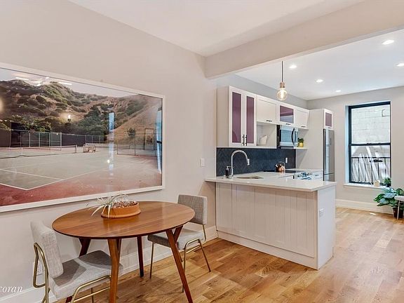 4th image of 790 Saint Johns Pl APT 1B