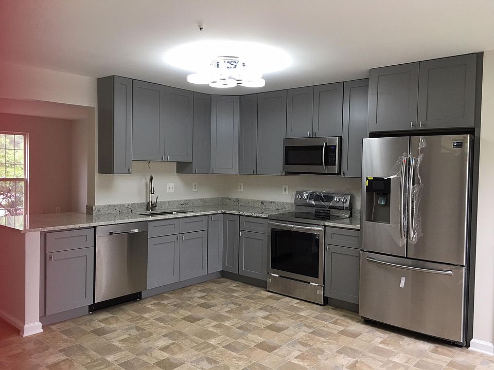 Stunning renovation for brand new kitchen, expansive cabinet