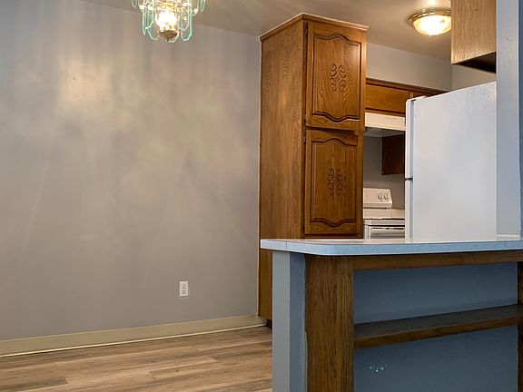 4th image of 3608 Lafayette Dr NE #2