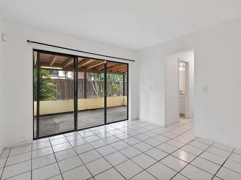 3502 Gardens East Dr #B — Photo 15