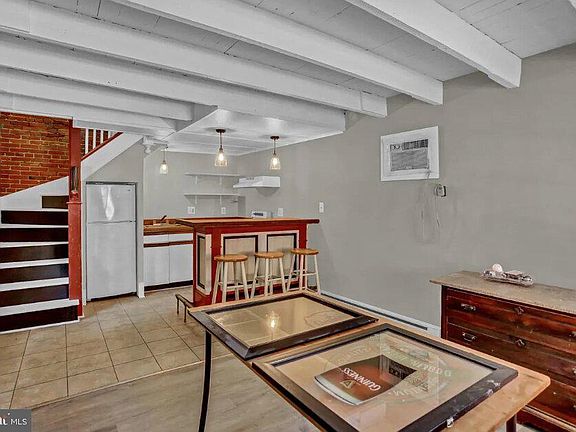 2nd image of 20 N Washington St