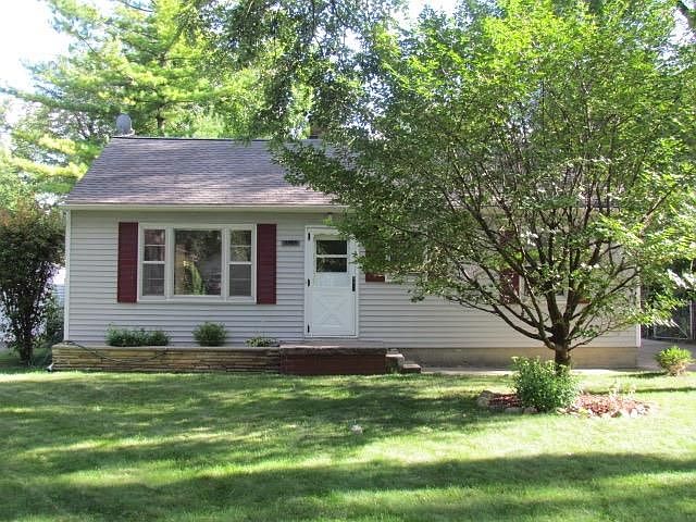 1st image of 2265 Burns Ave