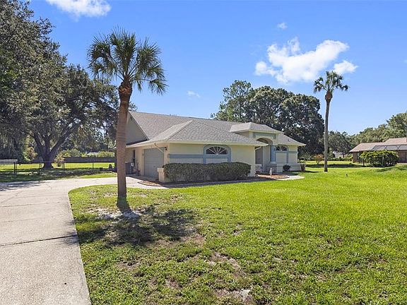 3rd image of 17269 RAINTREE ROAD