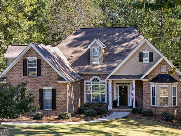 25 Lyndhurst Way, Sharpsburg, GA 30277