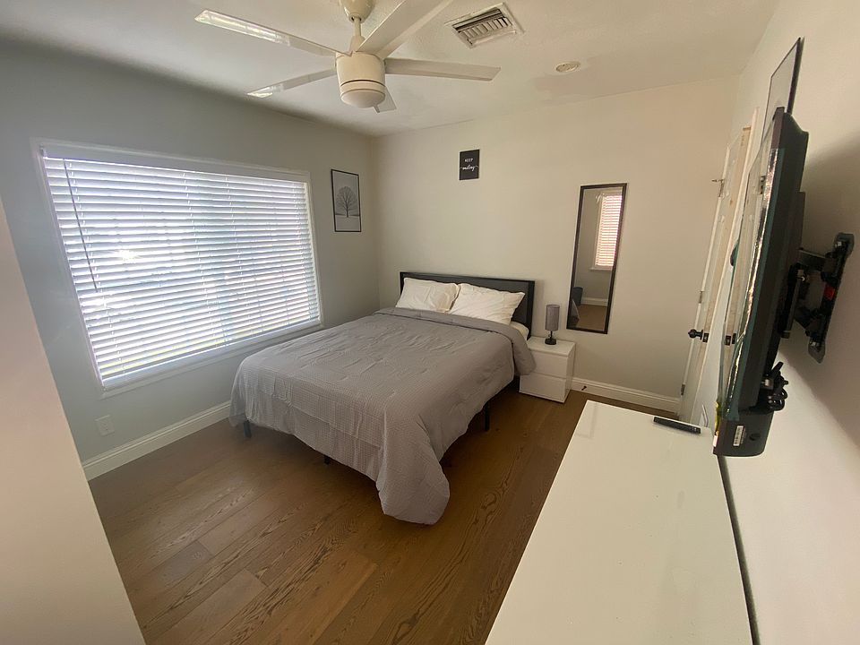 1st image of 636 E 121st Pl #1