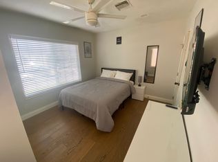 636 E 121st Pl #1, Los Angeles, CA 90059