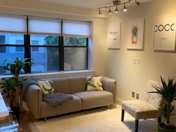 210 Oakwood St SE APT 204, Washington, DC 20032