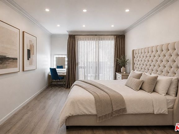 5th image of 324 N Palm Dr Unit 307