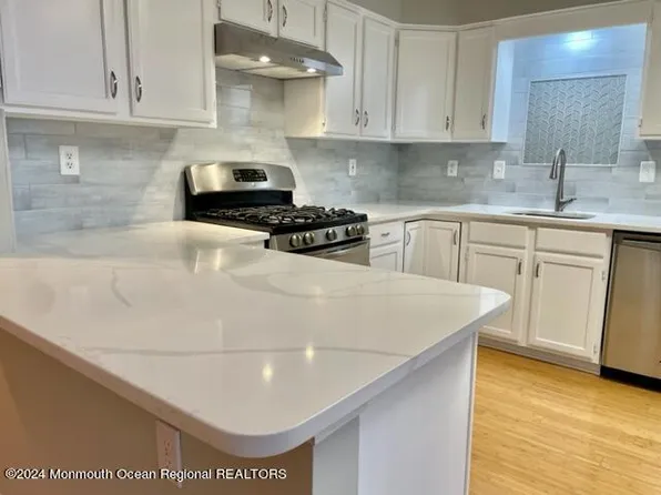 65 Daniele Drive #4302, Ocean Twp, NJ 07712