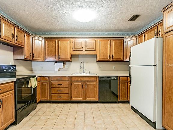 3rd image of 3510 Casablanca Ave