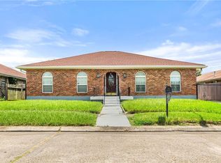 9896 E Wheaton Cir, New Orleans, LA 70127