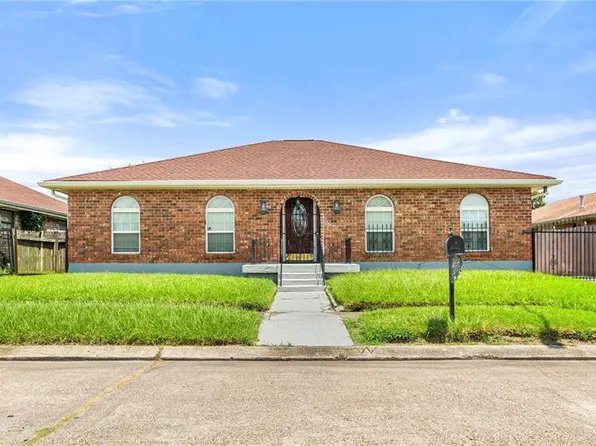 9896 E Wheaton Cir, New Orleans, LA 70127