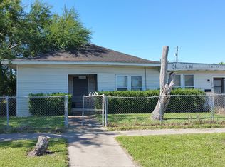 230 E Ave E, Robstown, TX 78380