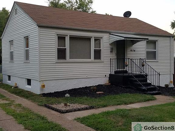 2nd image of 1934 Bainbridge Dr