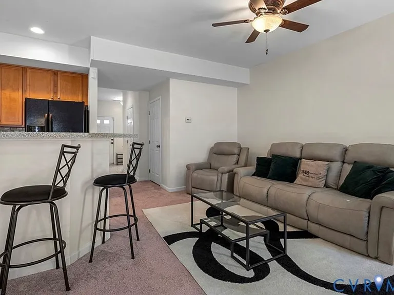 9018 Tow Hook Pl — Photo 6