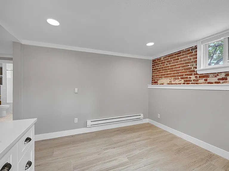 1584 Meade St — Photo 12