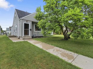 1510 E Van Beck Ave, Milwaukee, WI 53207