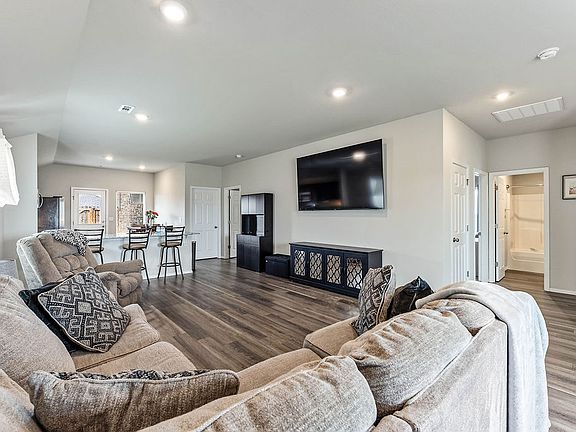 4th image of 5427 Salida Avenue