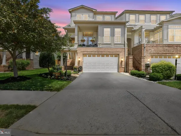 43264 Sunderleigh Sq, Ashburn, VA 20148
