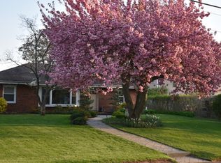 195 Larch Ave, Dumont, NJ 07628