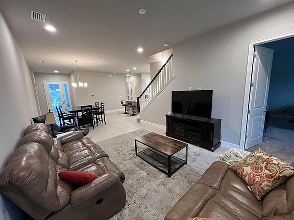 2nd image of 136 Longridge Ln #136