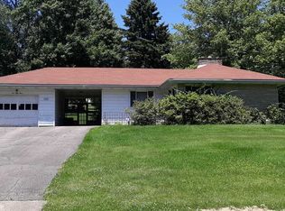 153 McLanahan Dr, Beaver Falls, PA 15010