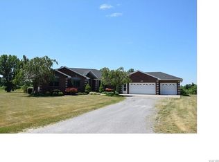 12475 Stage Rd, Akron, NY 14001