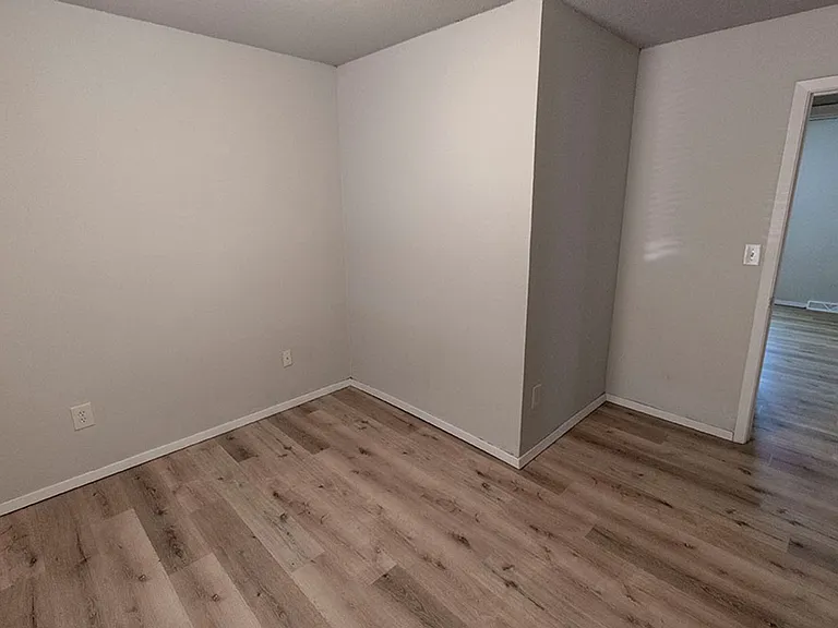 216 Wheaton Ct — Photo 17