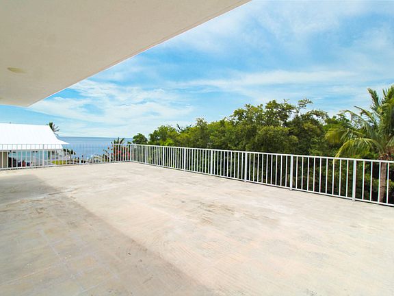 2nd image of 180 Ocean Dr