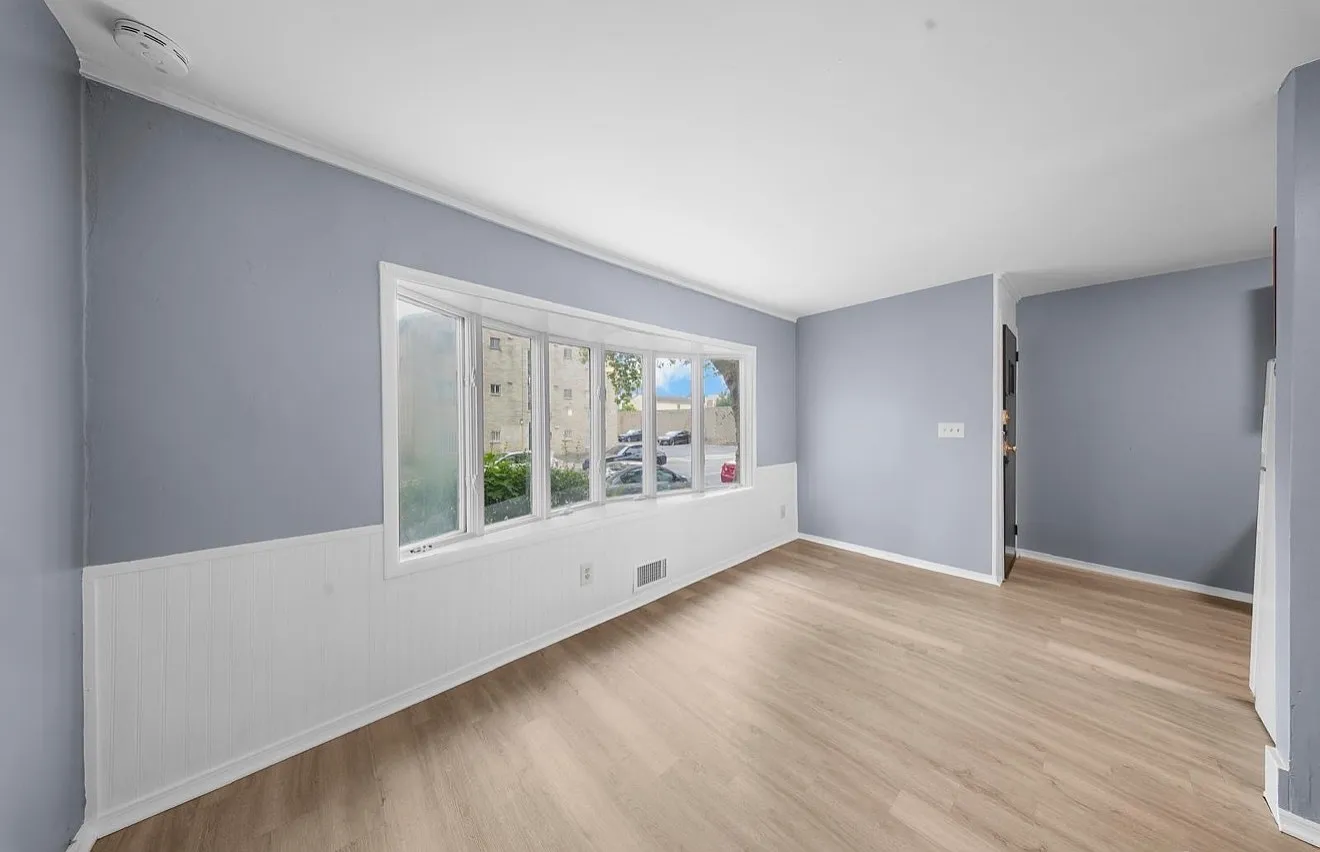 Studio, $1,350 — Photo 1