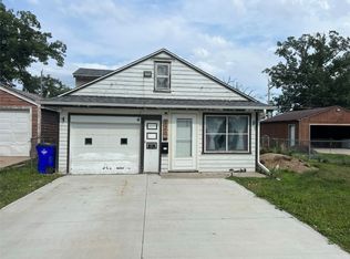 820 Daniels St NE, Cedar Rapids, IA 52402