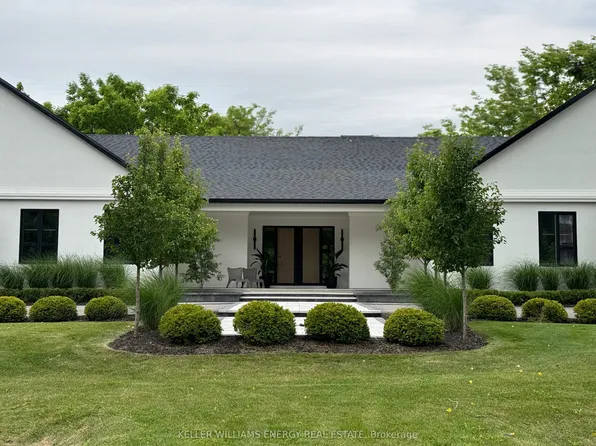 16 Metcalf St, Clarington, ON L1B 0H4