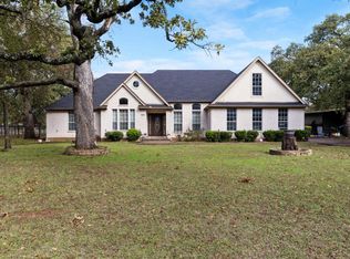 5535 Whispering Oaks Ln, Fort Worth, TX 76140